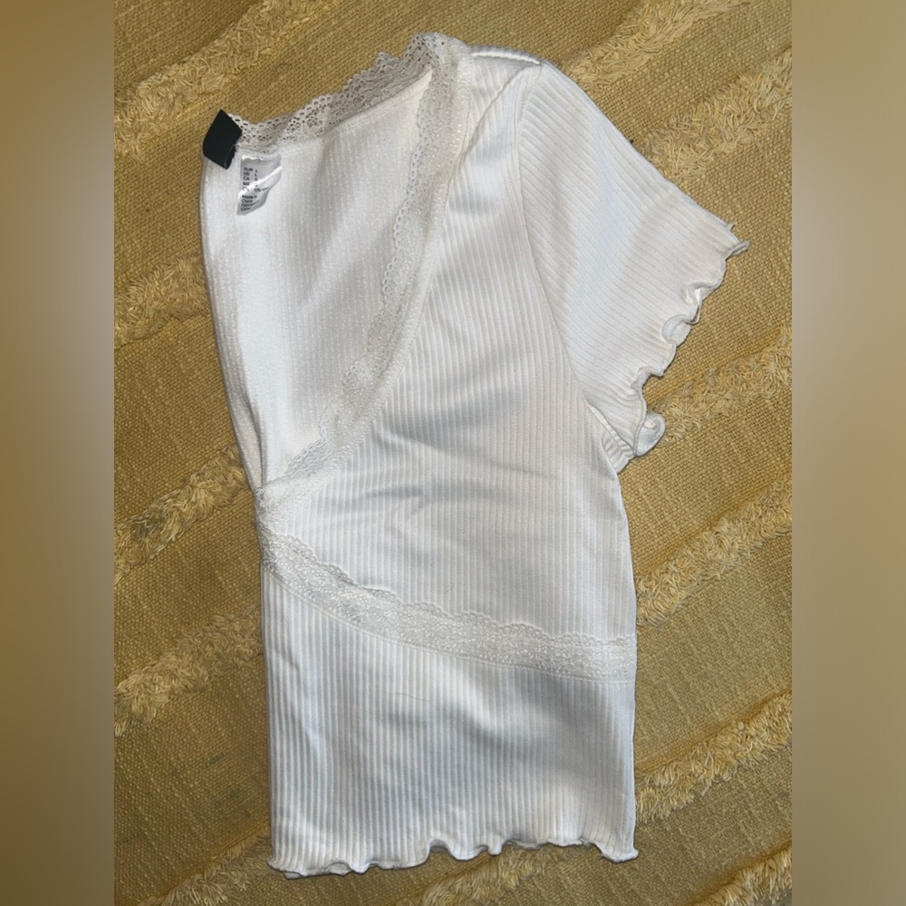 White Lace Trim Ribbed Top - Picture 2 of 2